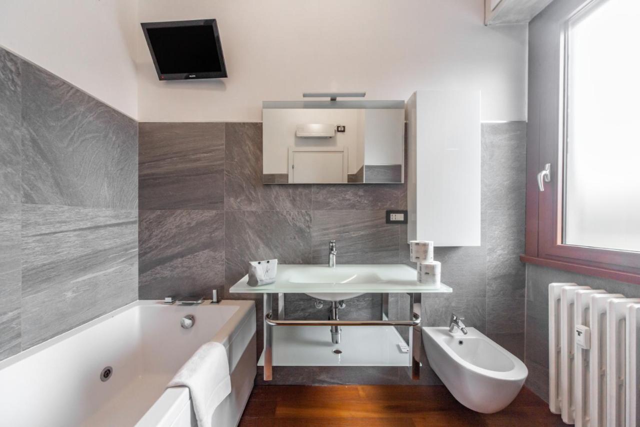 Easylife - Lussuoso Trilocale Con Balcone E Vasca Idromassaggio In Zona Barona Mailand